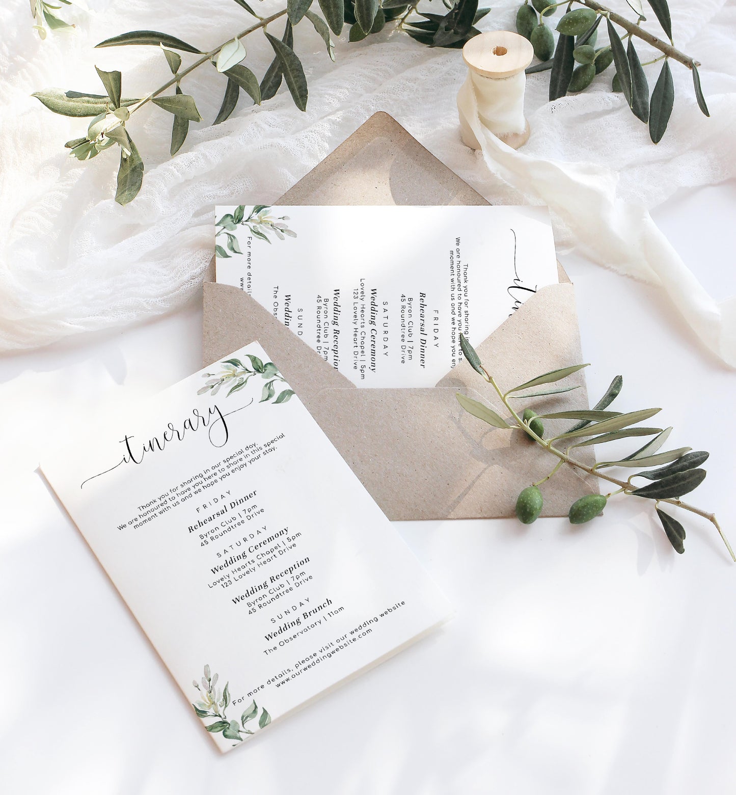 Muted Greenery Green | Printable Itinerary - Black Bow Studio